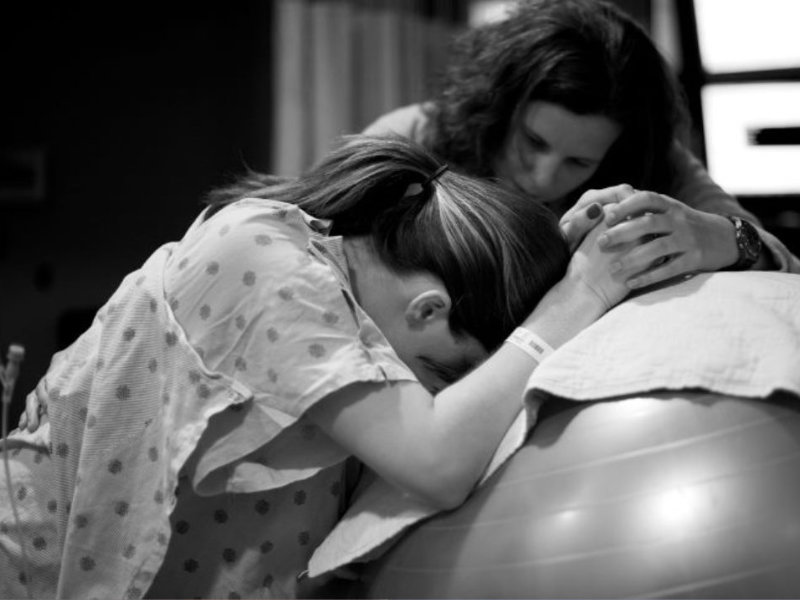 Преимущества родов с доулой: о чём говорят результаты исследований